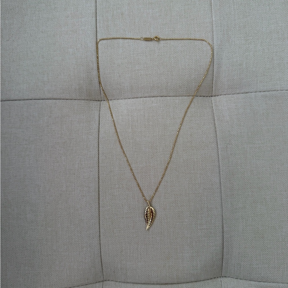 Jennifer Meyer 18k Small Leaf Necklace - Picture 6 of 7